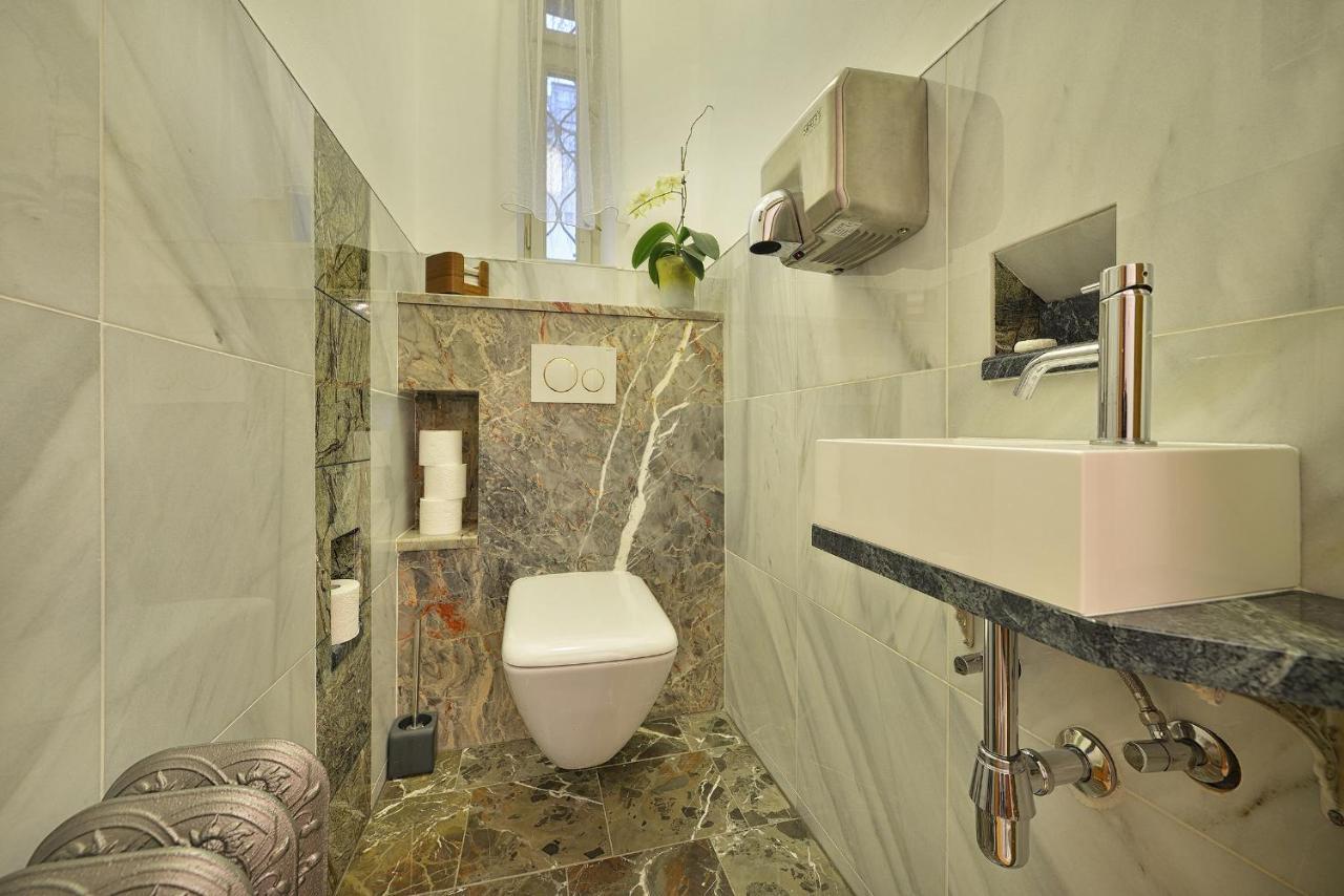 Apartman Dalia Janackovo Nabrezi プラハ エクステリア 写真