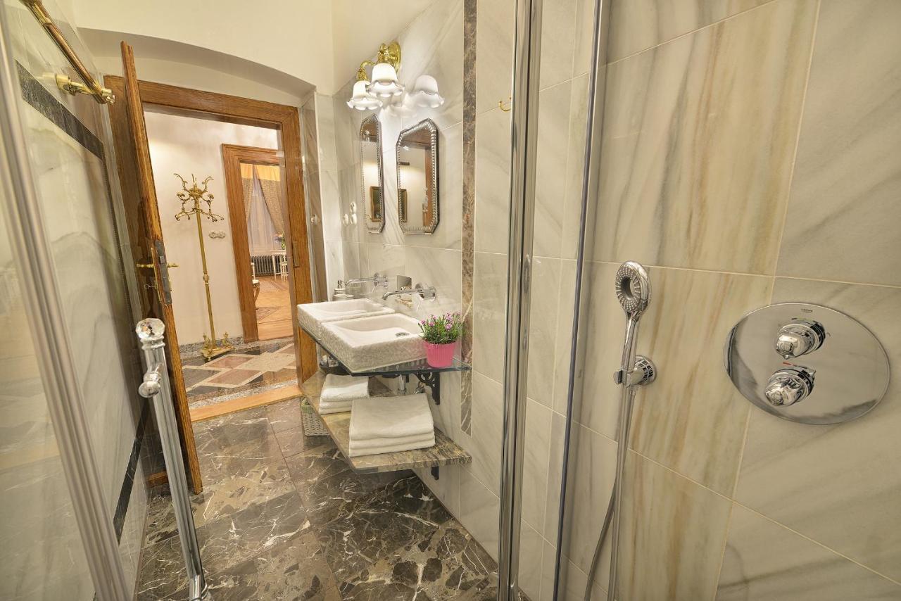 Apartman Dalia Janackovo Nabrezi プラハ エクステリア 写真