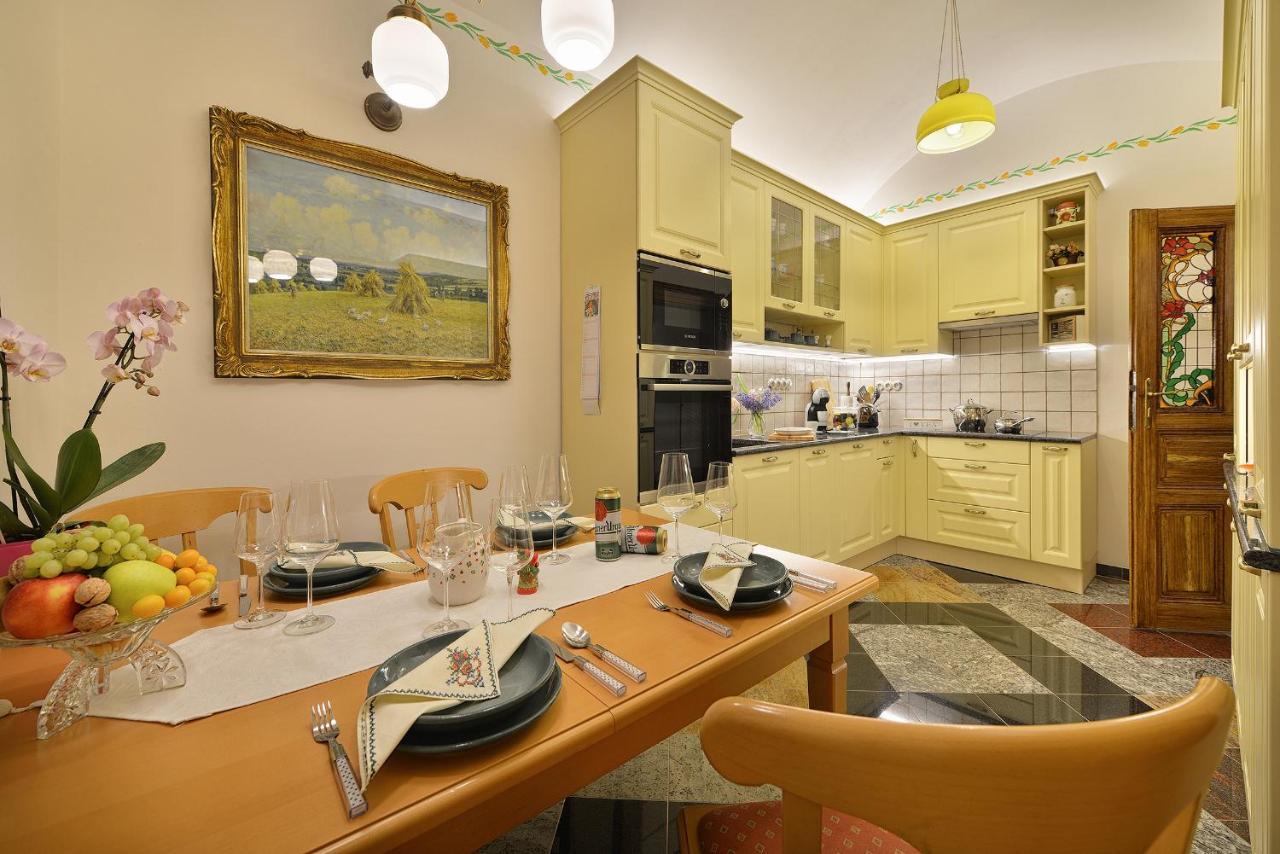 Apartman Dalia Janackovo Nabrezi プラハ エクステリア 写真