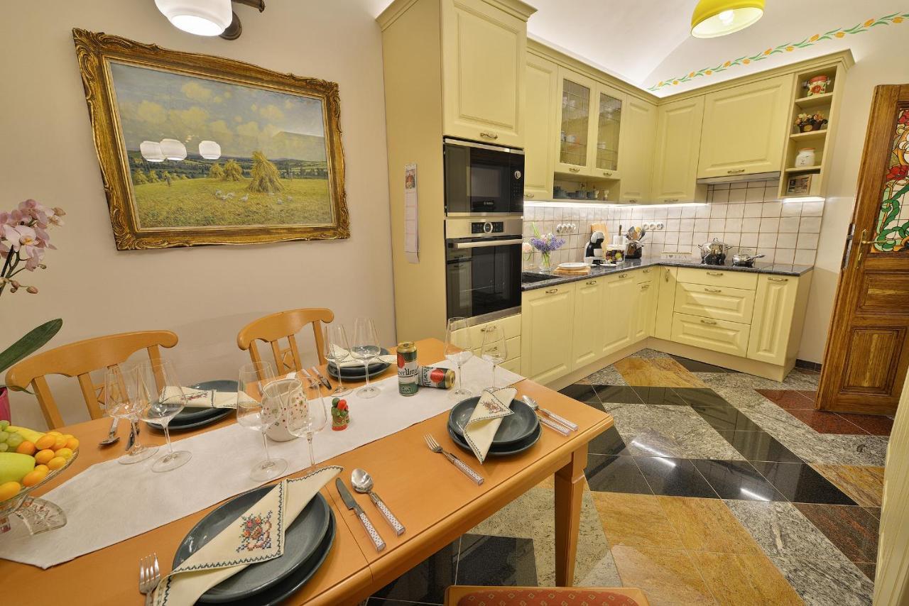 Apartman Dalia Janackovo Nabrezi プラハ エクステリア 写真