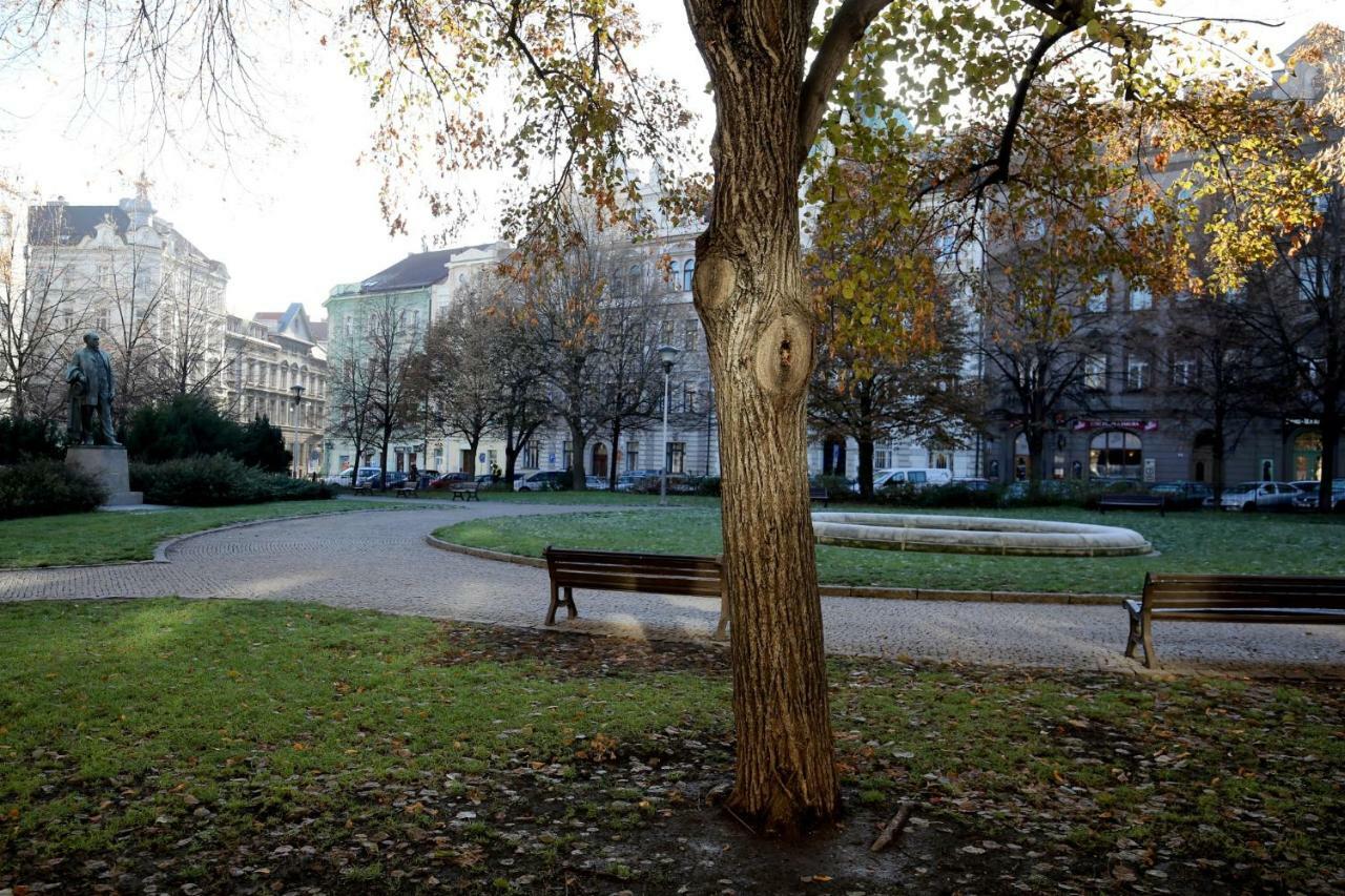 Apartman Dalia Janackovo Nabrezi プラハ エクステリア 写真